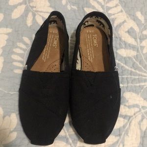 Black toms- never worn